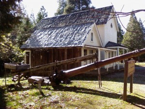 Monitor and Kings Saloon and Drug Store